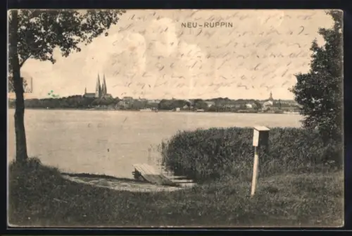 AK Neuruppin, Blick über den See auf Stadt und Kirche