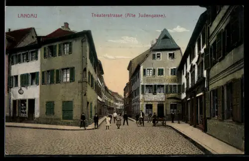 AK Landau / Pfalz, Theaterstrasse (Alte Judengasse) mit Brauerei Trifels
