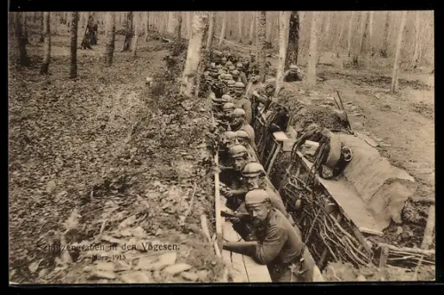 AK Soldaten in einem Schützengraben in den Vogesen 1915