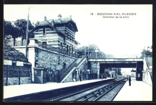 AK Meudon, Val-Fleury, Intérieur de la Gare