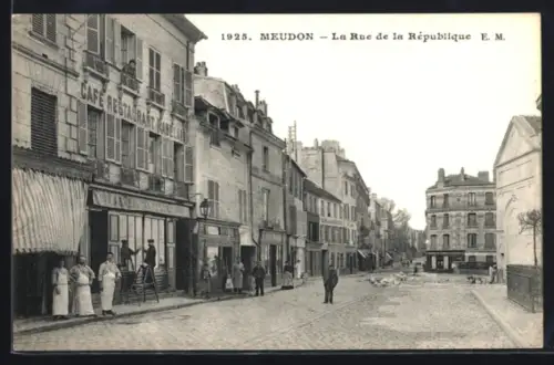 AK Meudon, La Rue de la République