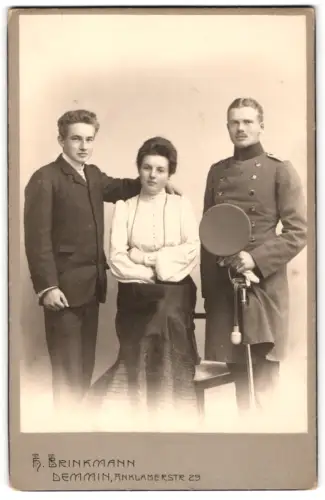 Fotografie H. Brinkmann, Demmin, Anklamerstr. 29, Oberleutnant Erich Weinert, Regiments-Adjutant vom Inf.-Rgt. Nr. 95