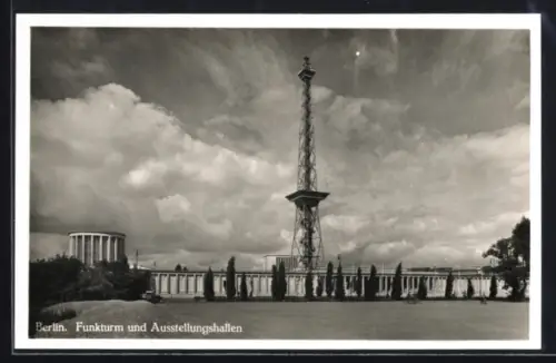 AK Berlin-Charlottenburg, Funkturm und Ausstellungshallen