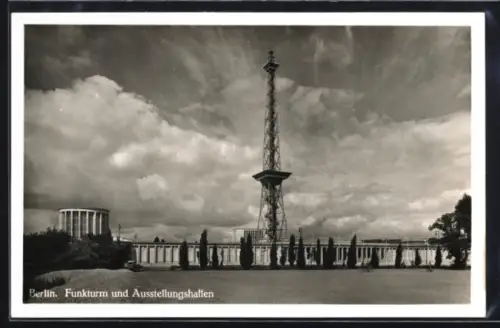 AK Berlin-Charlottenburg, Funkturm und Ausstellungshallen