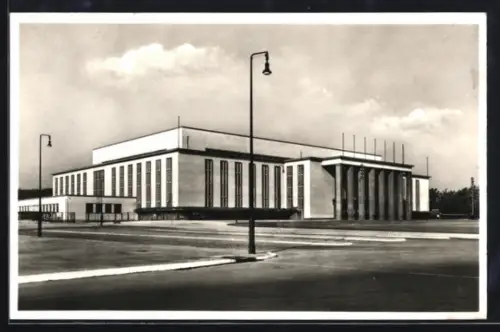 AK Berlin-Charlottenburg, Blick zur Deutschlandhalle