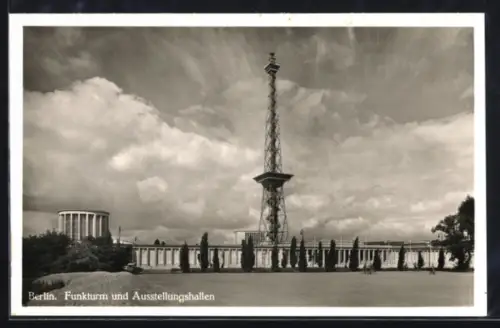 AK Berlin-Charlottenburg, Funkturm und Ausstellungshallen