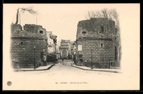 AK Arles, entrée de la ville