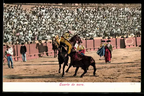 AK Suerte de vara, Stierkampf, der Picador stösst dem Stier die Lanze in den Nacken