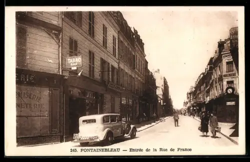 AK Fontainebleau, Entrèe de la Rue de France