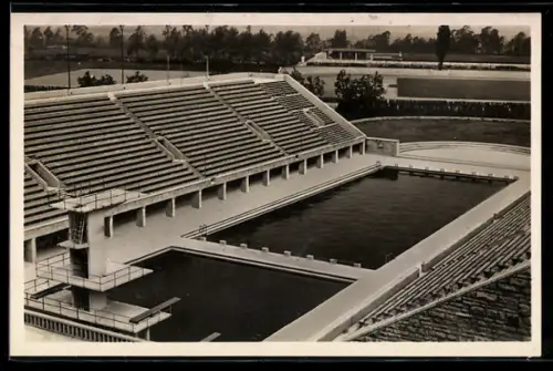 AK Berlin, Reichsportfeld, Blick von der deutschen Kampfbahn auf das Schwimmstadion