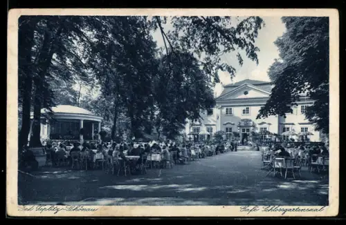 AK Teplitz Schönau / Teplice, Cafe Schlossgartensaal mit Gartenlokal und Gästen