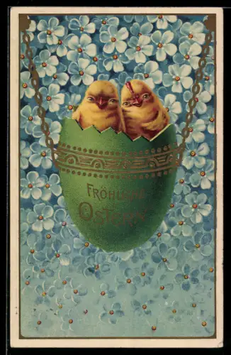 Präge-AK Osterküken schlüpfen aus einem Ei vor einem Feld Vergissmeinnicht