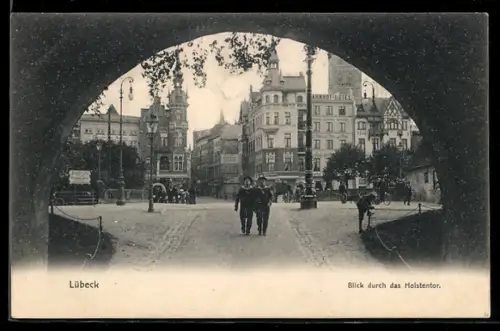 AK Lübeck, Blick durch das Holstentor