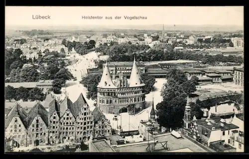 AK Lübeck, Holstentor aus der Vogelschau