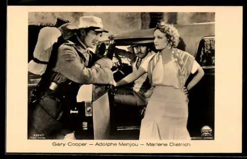 AK Schauspieler Gary Cooper mit Schauspielerin Marlene Dietrich und Adolphe Menjou