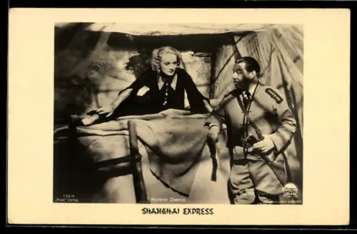 AK Schauspielerin Marlene Dietrich im Film Shanghai Express