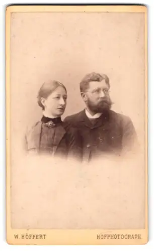 Fotografie W. Höffert, Dresden, See Strasse 10, Porträt eines Paares