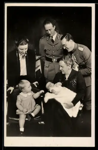 AK Königsfamilie mit Prinzessin Juliana im Portrait