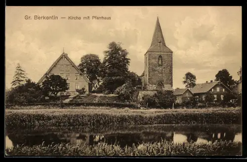AK Gr. Berkentin, Kirche mit Pfarrhaus