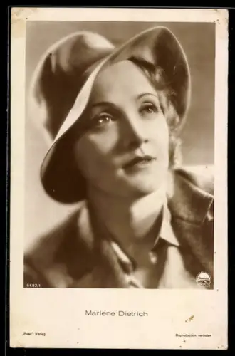 AK Schauspielerin Marlene Dietrich mit Hut