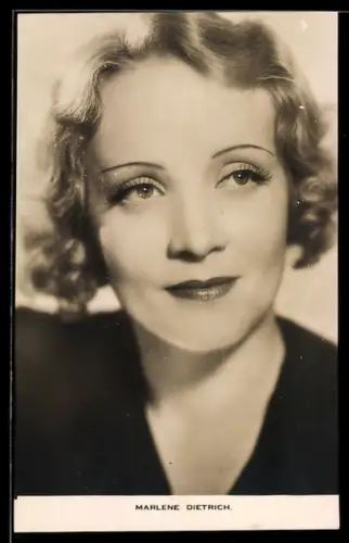 AK Schauspielerin Marlene Dietrich in der Frontalaufnahme