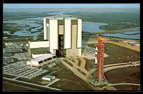 AK John F. Kennedy Space Center, NASA, Skylab 2 rollt zum Komplex 39B