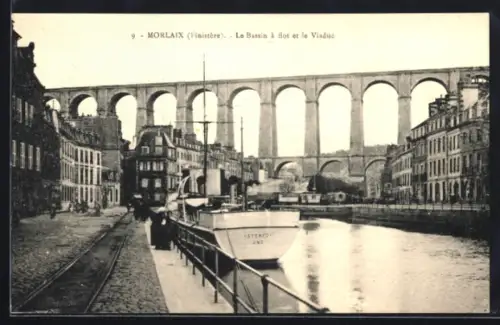 AK Morlaix /Finistère, Le Bassin à flot et la viaduc