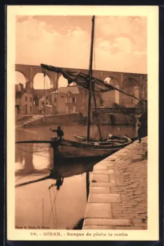 AK Dinan, Barque de pêche le matin