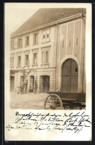 Foto-AK Thengen, Strassenpartie vor einem Wohnhaus