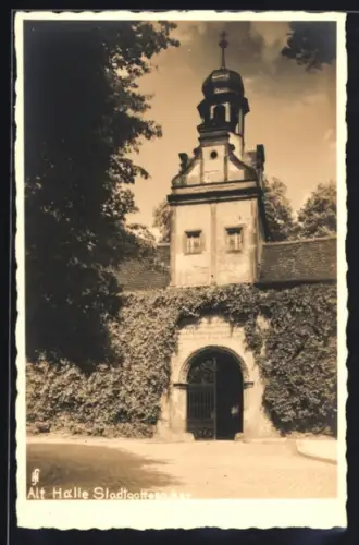 AK Halle, Partie vor der Friedhofsanlage Stadtgottesacker