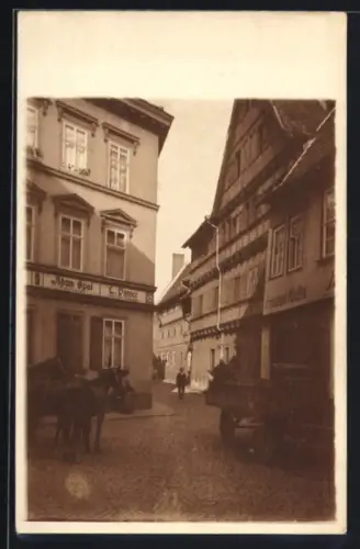 Foto-AK Erfurt, Strassenpartie am Geschäft Friedrich Rottlel