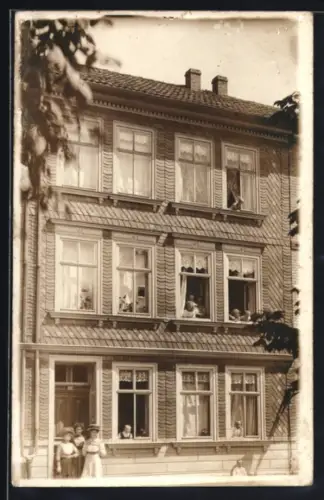 Foto-AK Mühlhausen /Thür., Haus und Strasse Hinter der Harwand 32