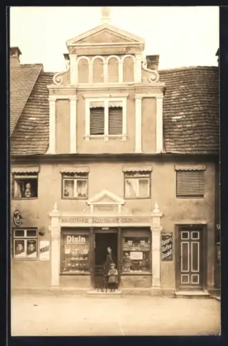 Foto-AK Laupheim, Kolonialwarengeschäft von Anna Gerstenlauer in der Mittelstrasse