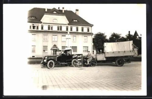 Foto-AK Erfurt, Schlachthof mit Kriegerdenkmal