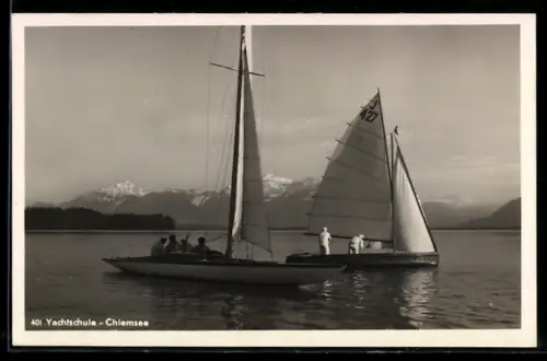 AK Chiemsee, Zwei Yachten der Yachtschule am Chiemsee, Segelsport