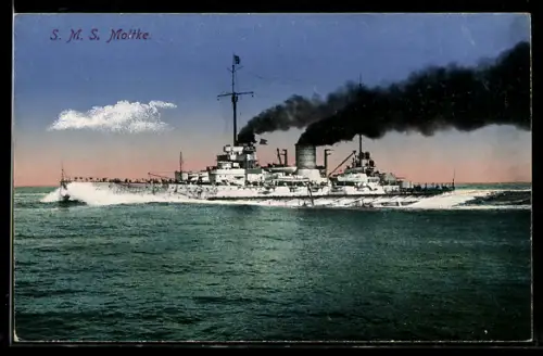 AK Kriegsschiff S.M.S. Moltke unter Volldampf fahrend