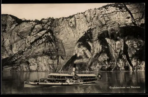 AK Raddampfer Uri vor dem Teufelsmünster am Urnersee
