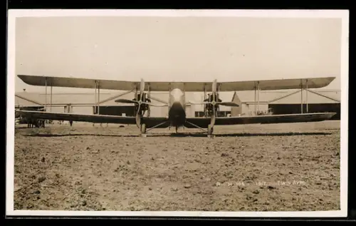 AK Britisches Avro-Bomberflugzeug in Frontansicht