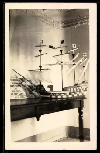 Foto-AK Modell eines Segelschiffs