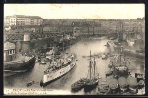 AK Brest, Le Pont National ouvert, Sortie du Croiseur d`Estrees