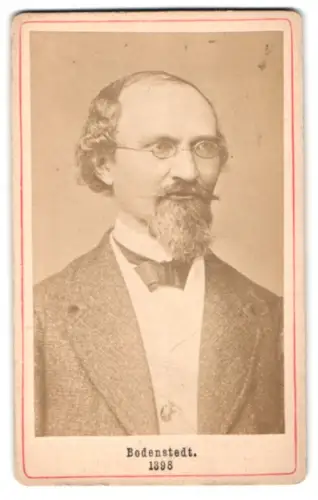 Fotografie unbekannter Fotograf und Ort, Friedrich v. Bodenstedt Schriftsteller, Theaterintendant Hoftheater Meiningen