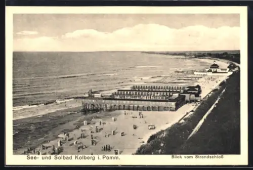 AK Kolberg i. Pomm., Blick vom Strandschlosss auf den Strand