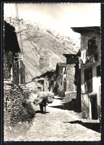 AK Canillo, Vieille rue pittoresque