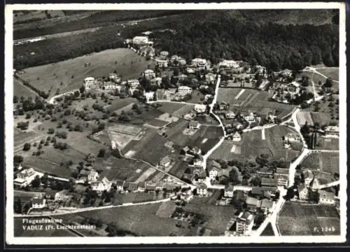 AK Vaduz, Fliegeraufnahme vom Ort