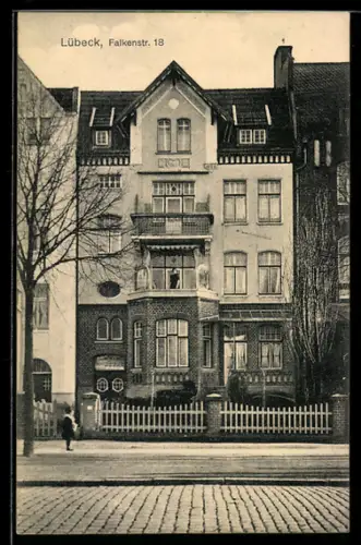 AK Lübeck, Frontalansicht von Wohnhaus in der Falkenstrasse 18