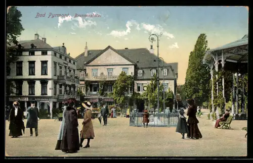 AK Bad Pyrmont, Brunnenplatz