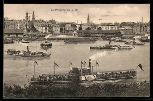 AK Ludwigshafen a. Rh., Dampfschiffe auf dem Rhein