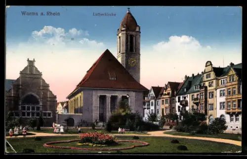 AK Worms a. Rhein, Lutherkirche mit Grünanlage