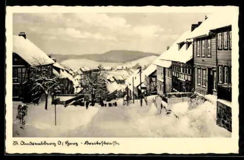 AK St. Andreasberg /Oberharz, Verschneite Strassenansicht im Winter