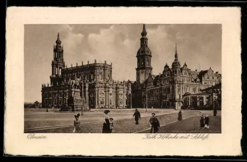 AK Dresden, Kath. Hofkirche mit Schloss